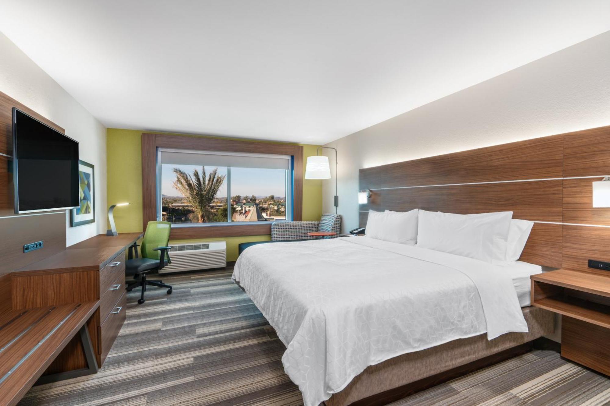 Holiday Inn Express & Suites Lake Havasu - London Bridge, An Ihg Hotel Лейк Хавасу Сити Екстериор снимка